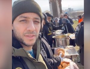 İsveçli şarkıcı Maher Zain, depremzedelere yemek dağıttı