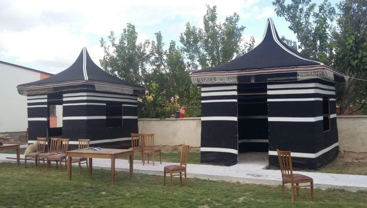 Depremzedeler için “Yörük çadırları”ndan geçici barınma merkezi kuruldu