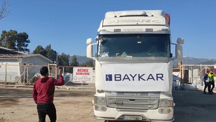 Kadın hijyen kitlerini taşıyan Baykar tırı Hatay’a ulaştı