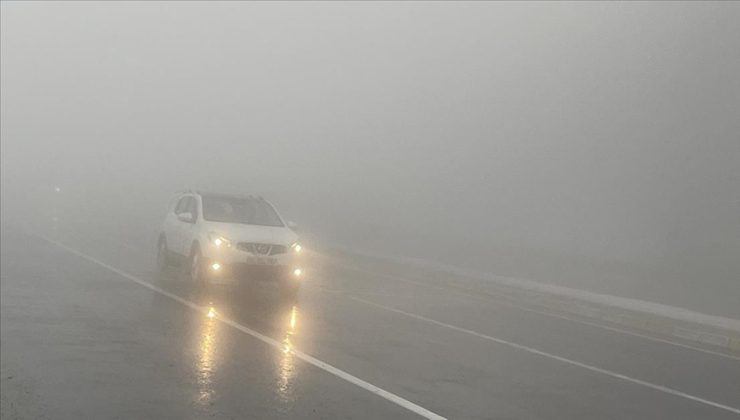 Bolu Dağı’nda sis ve sağanak ulaşımı etkiliyor