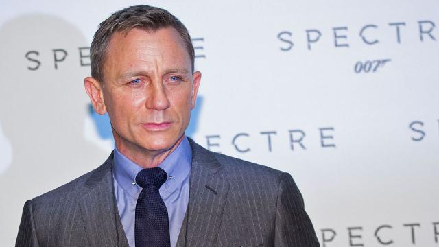 “James Bond”u canlandıran oyuncudan depremzedelere destek