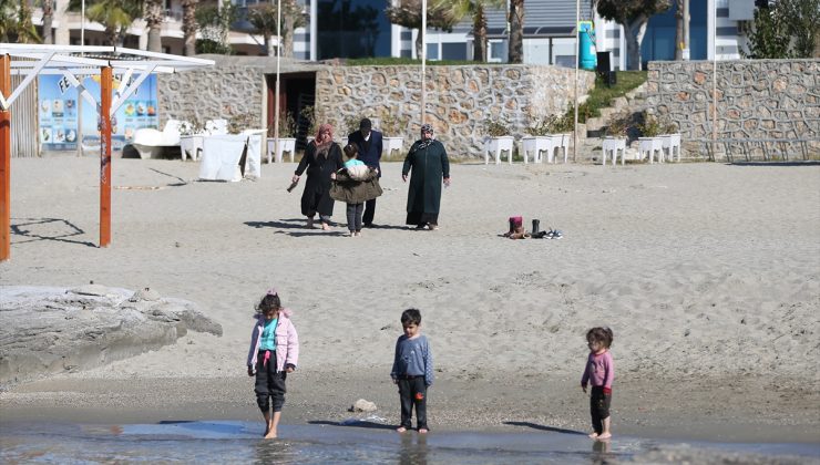 Antalya ve çevre illerde çok sayıda depremzede misafir ediliyor