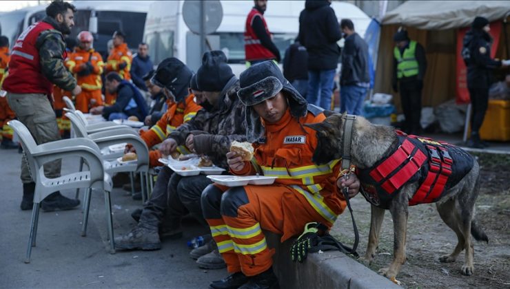 Endonezya ekibi enkaz altında kalan2 vatandaşı için Diyarbakır’da