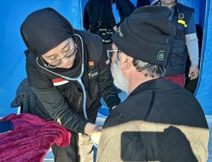 Endonezya’nın sahra hastanesinde 2 binden fazla kişi sağlık hizmeti aldı