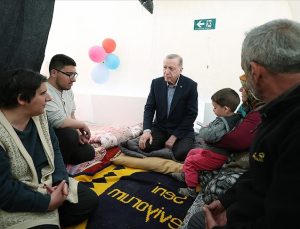 Erdoğan, Afşin’de çadır kentte