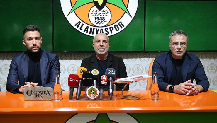 Ersun Yanal Alanyaspor’un başına geçti