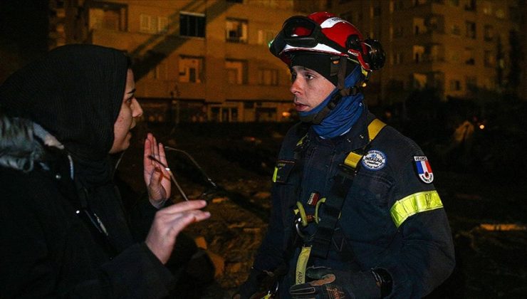 Fransız arama kurtarma ekibi Osmaniye’deki çalışmalara destek oluyor