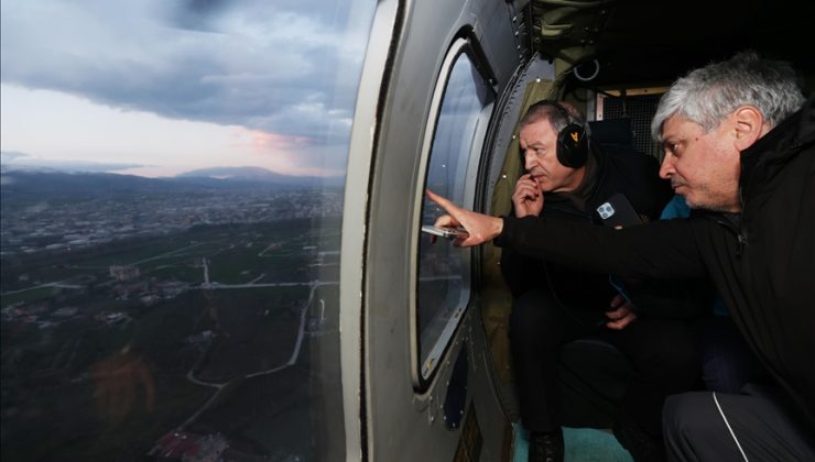 Bakan Akar: 9 komando taburu bölgeye gidiyor