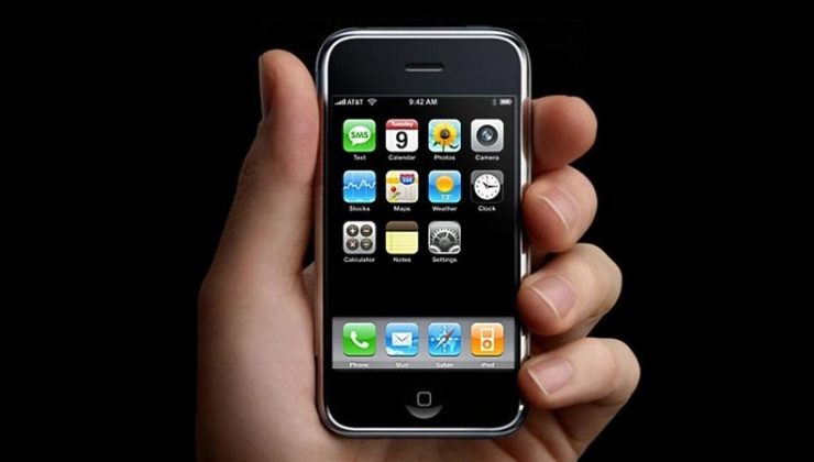 Tarihte bugün, 29 Haziran 2007, ilk iPhone satışa çıktı