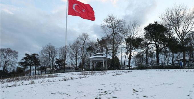 İstanbul’da okullar yarın da tatil edildi