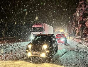 Konya’da yol kapandı, 5 ile ulaşım durdu!