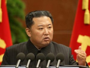 Kim Jong Un orduya, kışkırtılması halinde Güney Kore ve ABD’yi ‘yok etmelerini’ söyledi