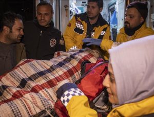 Kahramanmaraş’ta enkaz altında kalan kadın depremin 257. saatinde kurtarıldı