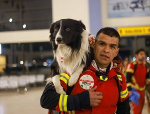 Meksika ünlü arama kurtarma Türkiye’ye köpeklerini gönderdi