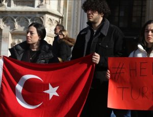 Milano’da Türk öğrenciler depremzedeler için seferber oldu