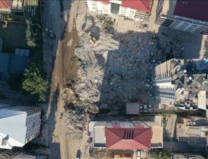 Osmaniye’de yıkılan binalara ilişkin kusurlu 4 kişi tutuklandı