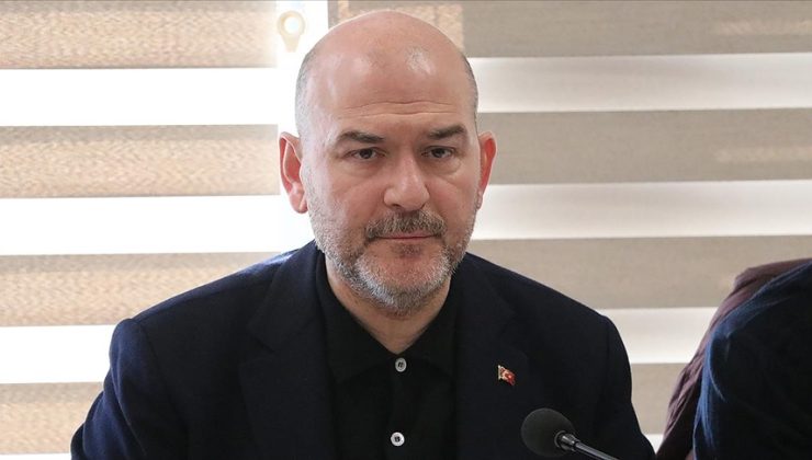İçişleri Bakanı Süleyman Soylu, TİP’li Ahmet Şık’ın provokasyonunu oyuncakla bozdu