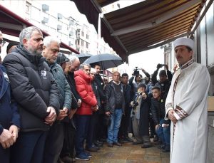 Trabzonspor’un efsanevi teknik direktörü Ahmet Suat Özyazıcı son yolculuğuna uğurlandı