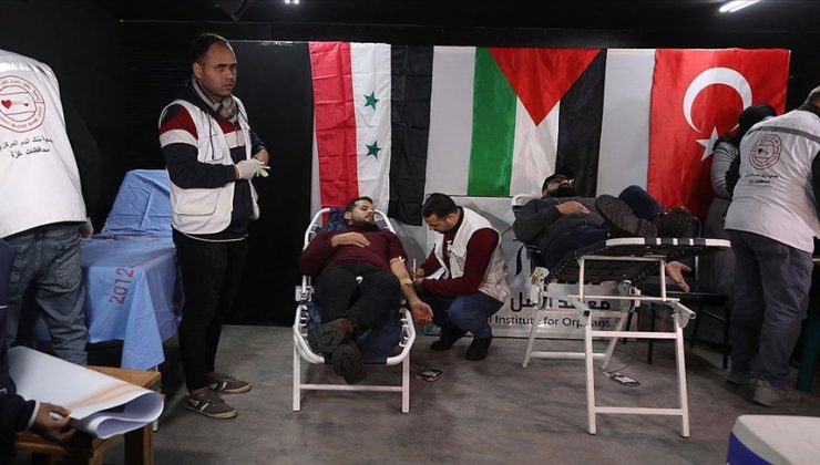 Gazze’de Türkiye ve Suriye’deki depremzedeler için kan bağışı kampanyası