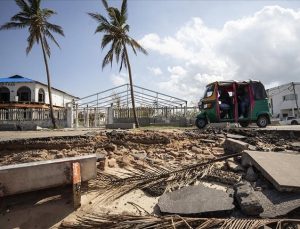 Zimbabve’ye yaklaşan Freddy Kasırgası öncesi önlemleri artırdı