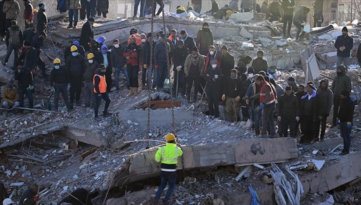 Türkiye Barolar Birliği depremzedeler için Hukuk Rehberi hazırladı