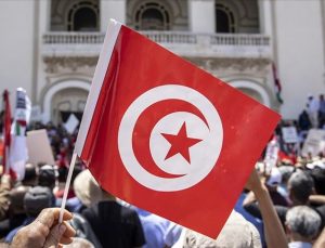 Tunus’tan Avrupa Sendikaları liderine: Ülkeyi terket!
