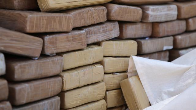 Kolombiya’da 8 tondan fazla kokain ele geçirildi