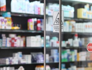 ABD’de fiyatlarını enflasyonun üzerinde artıran ilaç şirketlerine ceza kesilecek