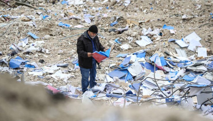 Hatay Büyükşehir Belediyesi enkazında evrak nöbeti