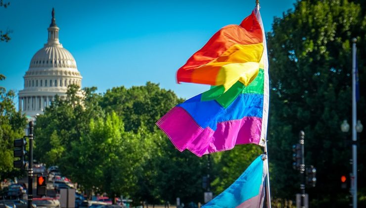 Iowa’da eşcinsel evliliği yasaklamak için anayasa değişikliği önerisi