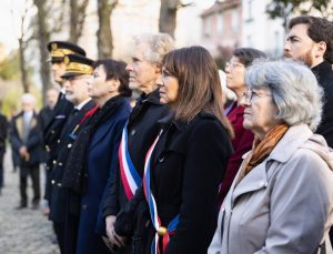 Paris Belediyesi  kriz masasını topladı