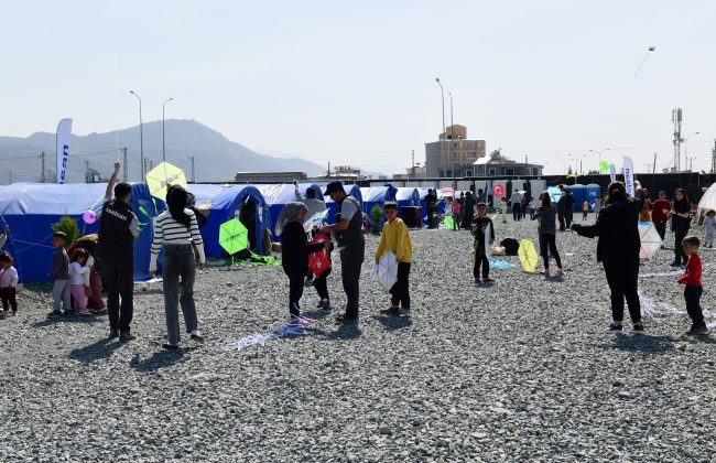 ASELSAN, Hatay’daki çocuklar için uçurtma uçurdu