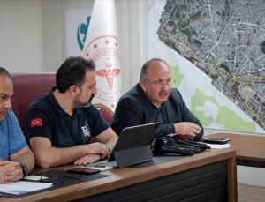 Sağlık Bakanlığı, depremden etkilenen üç ilde inceleme yaptı