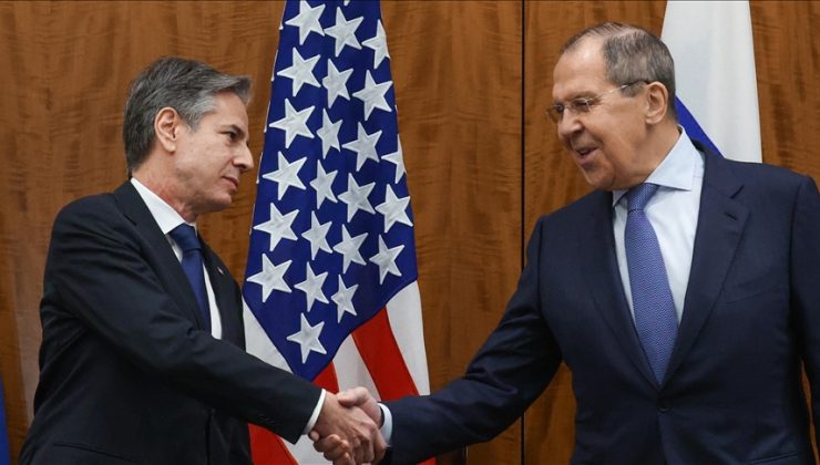 Blinken ve Lavrov 1 yıl aradan sonra  yan yana