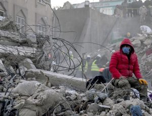 “GRADIVA” Depremden etkilenen gençlerimizi yalnız bırakmıyor