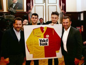 Erden Timur: Fenerbahçe’nin teklifini kabul ediyoruz!
