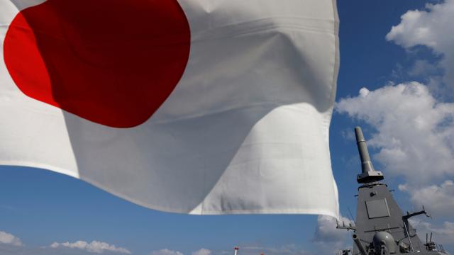 Japon hükümeti, savunma anlaşmalarını onayladı