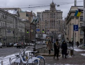 Ukrayna’nın başkenti Kiev güne patlama sesleriyle uyandı