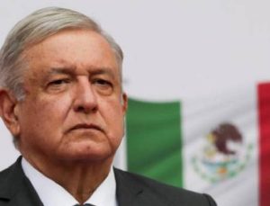 Meksika Devlet Başkanı Obrador COVID-19 nedeniyle bayıldı
