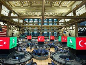 Martı, New York Borsası’nda Türk bayraklarıyla karşılandı