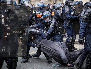 Paris’te polise adli soruşturma