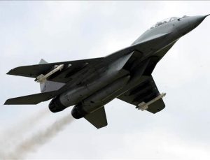 Polonya MiG-29 savaş uçaklarını kısa sürede Ukrayna’ya gönderebileceğini açıkladı
