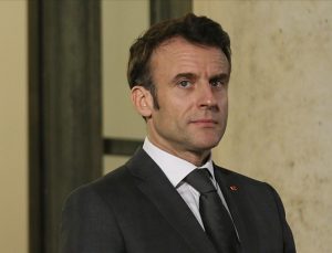 Macron, tartışmalı emeklilik reformunu istemese de geçirmek zorunda olduğunu savundu