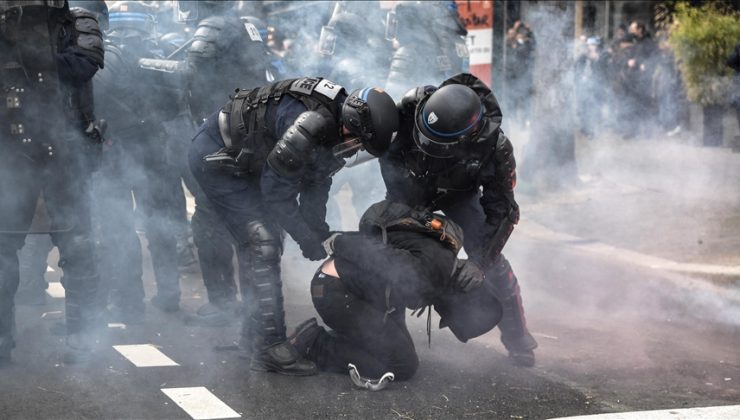 İngiltere Kralı’nın Fransa ziyaretine protesto engeli