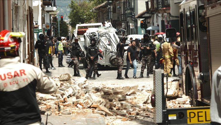 Ekvador’da 6,7 büyüklüğünde deprem meydana geldi