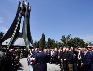 Altılı masa liderleri ‘Turgut Özal Anı Mekânı’nı açtı
