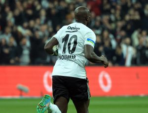 Aboubakar kasırgası Vodofone’da