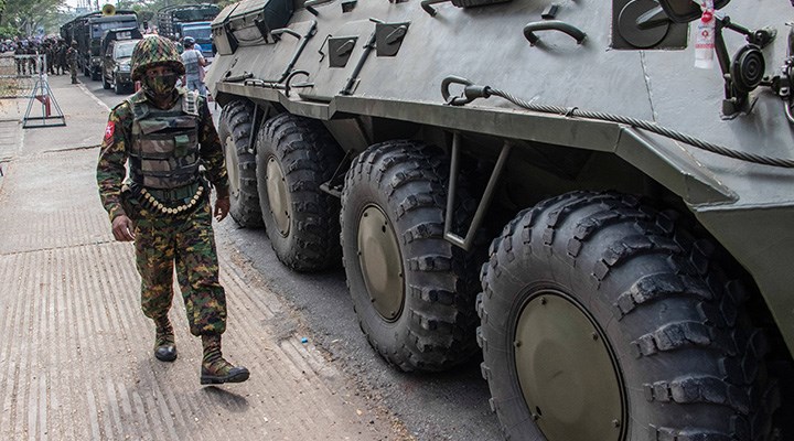 Myanmar ordusundan hava saldırısı: En az 100 ölü