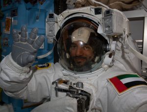 Uzay tarihine geçti; Uzay yürüyüşü yapan ilk Arap astronot oldu