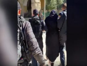 İsrail polisi Mescid-i Aksa’da bir Türk’ü gözaltına aldı